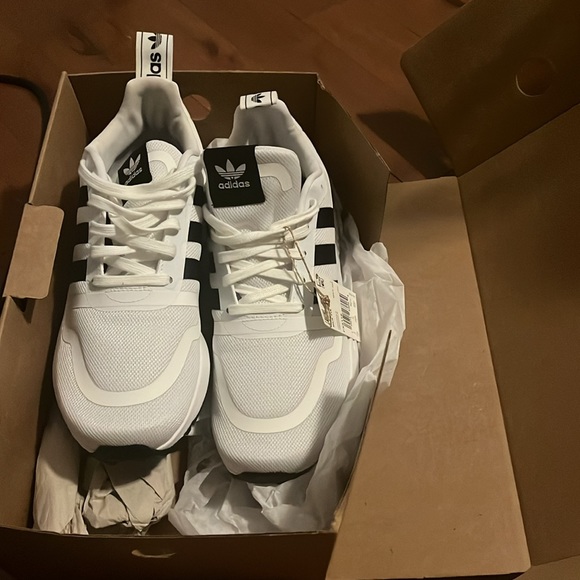 Adidas Originals Multix Sneakers - Picture 6 of 6